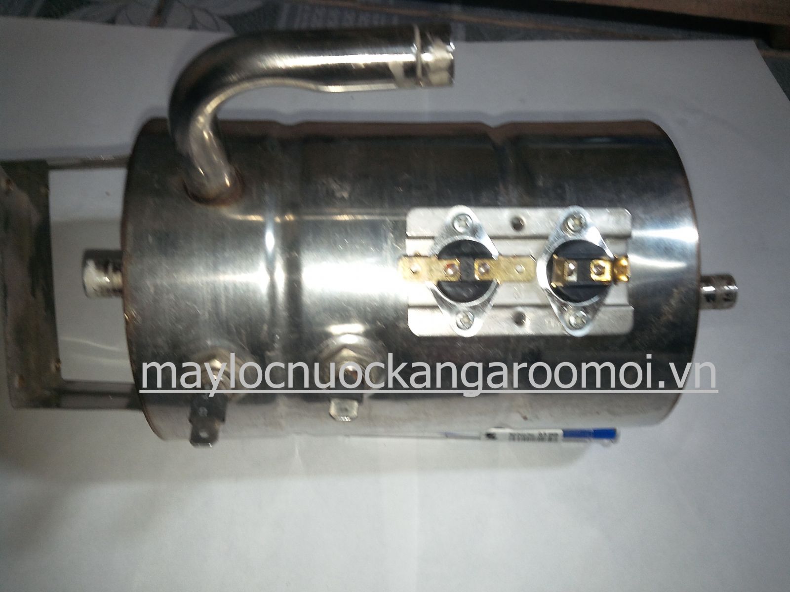 Bầu nóng cây nước nóng lạnh